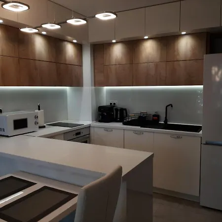 апартамент Deluxe4 Apartment *
